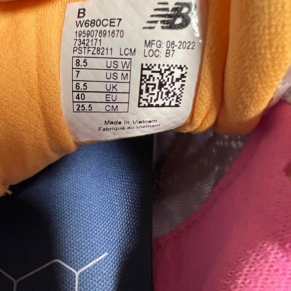 New Balance Fresh Foam W680CE7  Libra Vibrant Pink Size 8.5 - Picture 9 of 11